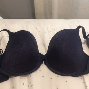 Victoria secret 32DDD bra